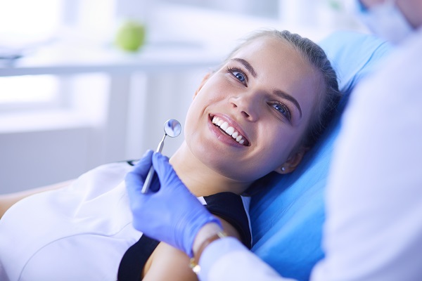 Can Dental Bonding Fix A Chipped Tooth?
